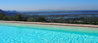 Top cottage with sea view and pool in Tuscany
8 people, Poolhouse on request +2