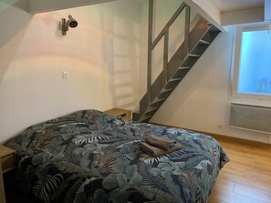 2 chambres, bureau, lit parapluie, Wi-Fi gratuit