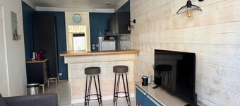 Apartamento en planta baja con gran terraza a 20 metros de la playa.