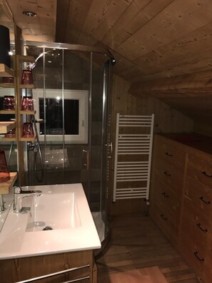 Dusche, Haartrockner