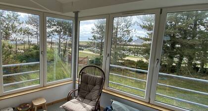 House entirely renovated in edge of sea