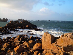 Beach nearby - ENEZ ROUZIC, balcony on the marina (Perros-Guirec)