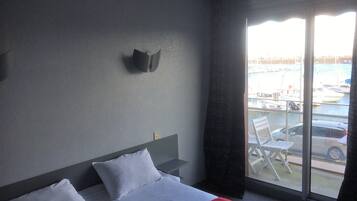 2 slaapkamers, een strijkplank/strijkijzer, wifi, beddengoed