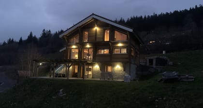 Seasonal rental self-contained apartment in chalet with view of the lake and GERARDMER