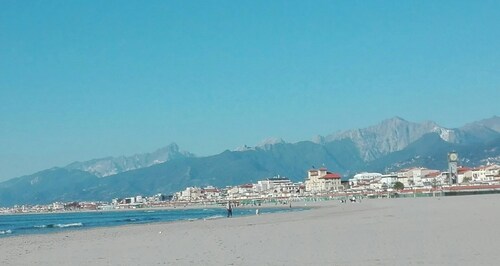 Rustico in panoramischer Lage, Terrasse mit Meerblick.
