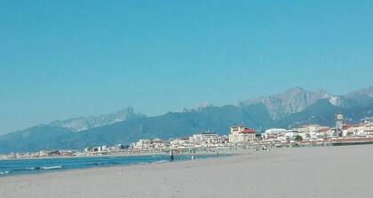 Rustico in panoramischer Lage, Terrasse mit Meerblick.