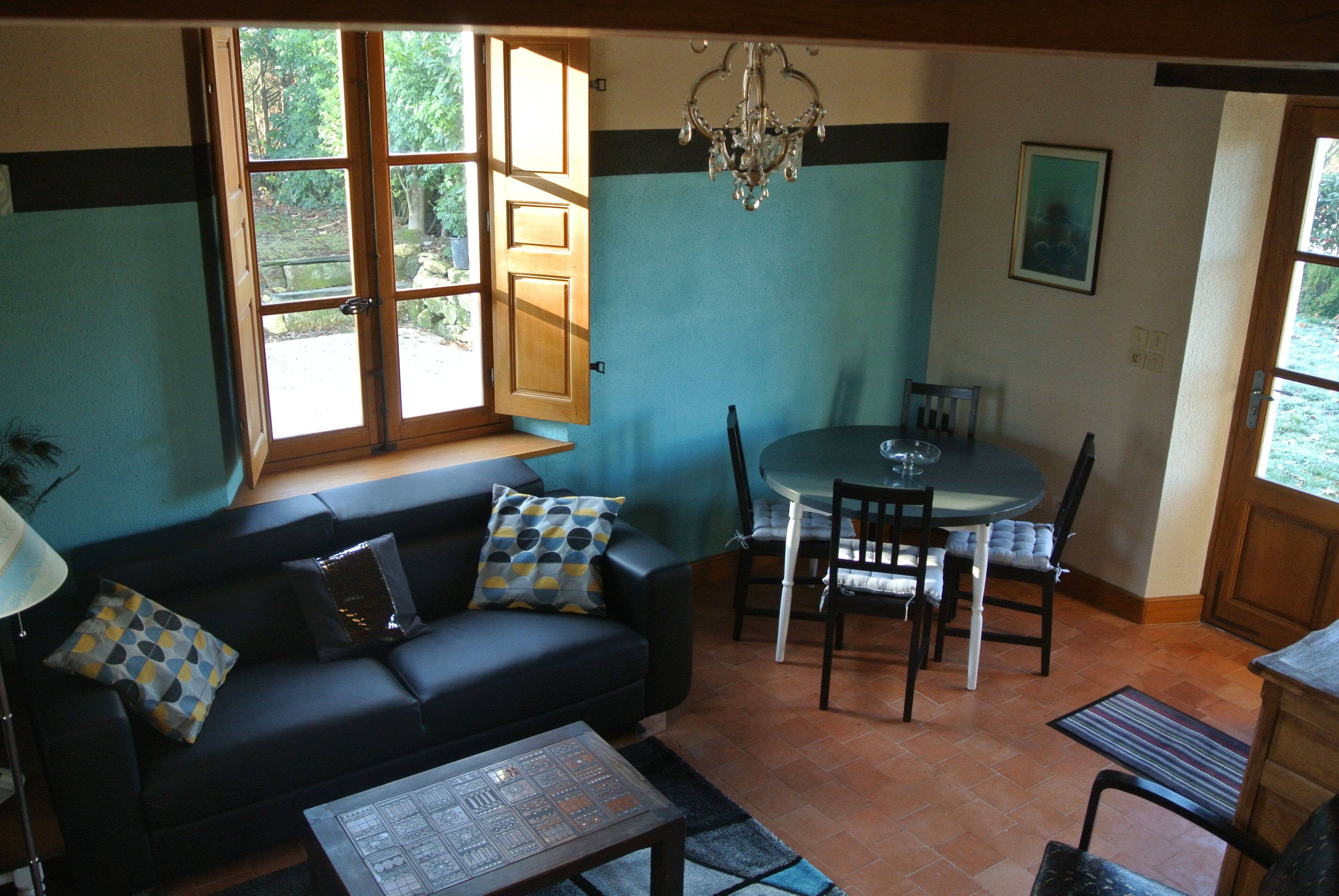 电视、乒乓球、书