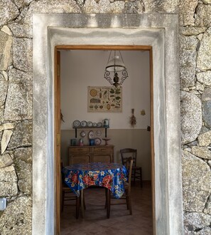 Dining - Caseddu charming, small typical Corsican sheep (Sartène)