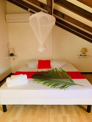 4 bedrooms, soundproofing, iron/ironing board, WiFi