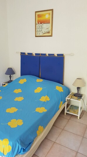 1 soverom, strykejern/-brett, wi-fi (inkludert) og sengetøy