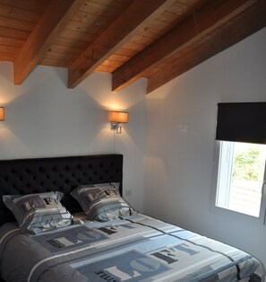 2 bedrooms, in-room safe, soundproofing, iron/ironing board