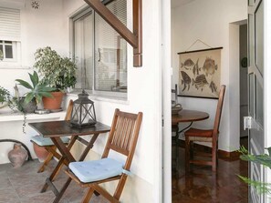 Outdoor dining - Matias Terrace House (Lourinhã)