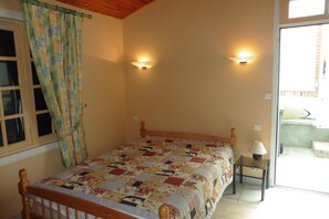 4 habitaciones, tabla de planchar con plancha y wifi gratis 