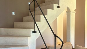 Interior - Charming house with heated swimming pool, in a quiet, unoverlooked location. (Saint-Rémy-De-Provence)