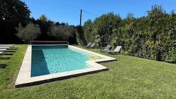 Piscine extérieure, piscine chauffée