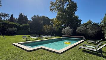Piscine extérieure, piscine chauffée