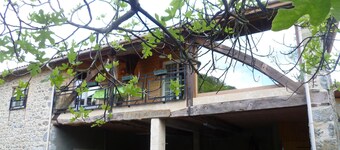 Large lodging rual 11 pers