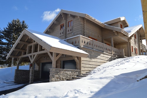 Chalet haut-de-gamme à 5 minutes du village et des pistes
