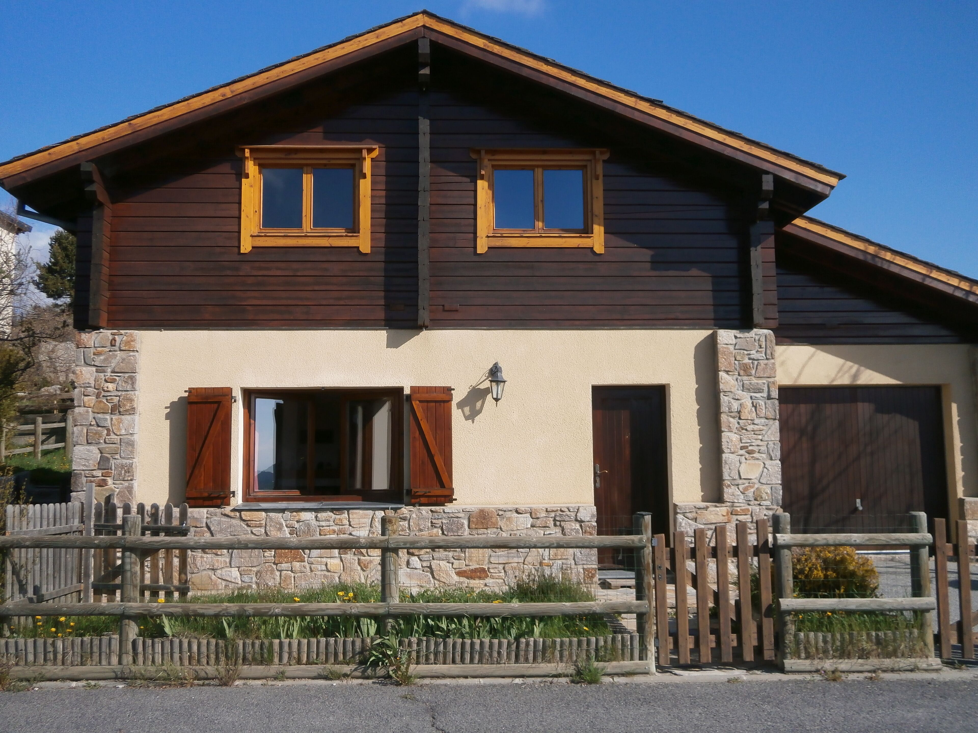 FONT-ROMEU INDEPENDENT CHALET T4 ALL COMFORT 6\/8 pers. CLOSED GARDEN, SOUTH FACING
