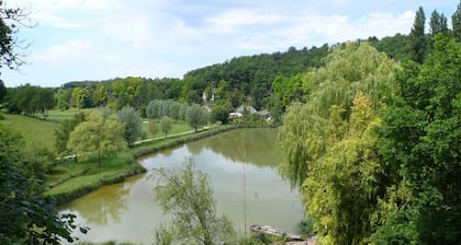 Small corner for sinners and hikers, calm relaxation in the country.