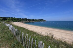 On the beach - Charming house*big garden*2 steps from the beach & GR34*Saint-Coulomb (4 pers) (Saint-Coulomb)