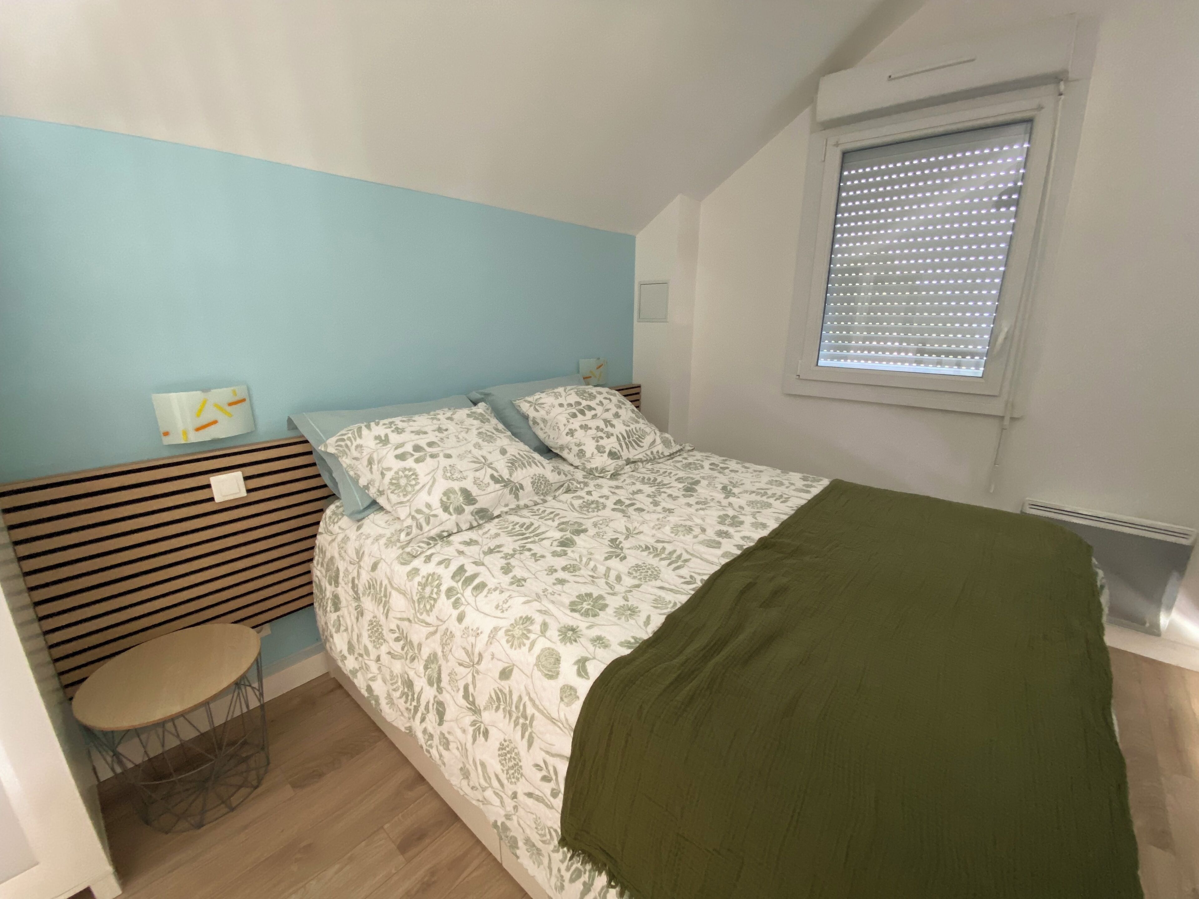 1 slaapkamer, een strijkplank/strijkijzer, gratis wifi, beddengoed