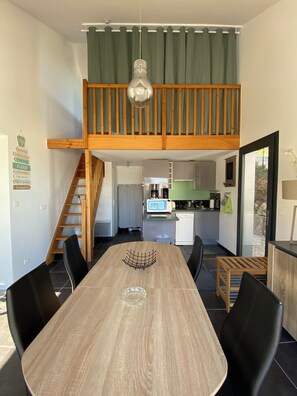 Dining - CHALET HOUSE with SEA VIEW in PLERIN LES ROSAIRES (22190) -BRETAGNE (Plérin)