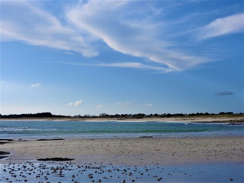   1st floor spacious and bright apartment overlooking the harbor 1640758