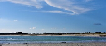   1st floor spacious and bright apartment overlooking the harbor 1640758