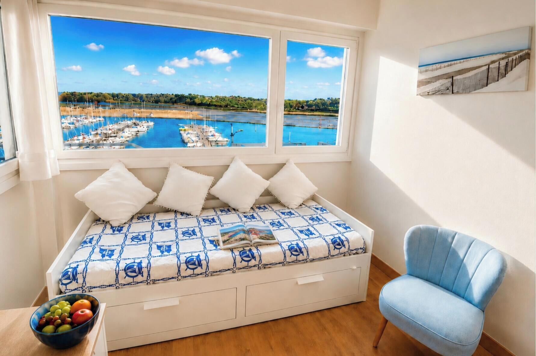 2 bedrooms, iron/ironing board, free WiFi