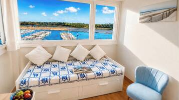 2 bedrooms, iron/ironing board, free WiFi