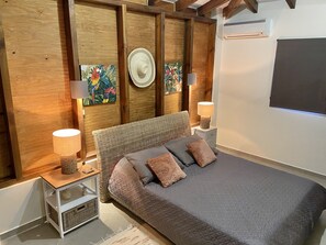 3 bedrooms, iron/ironing board, bed sheets