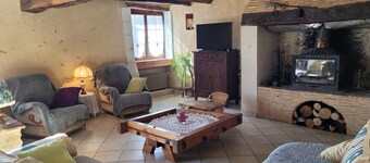 COUNTRY HOUSE 2-6 personer i en rolig landsby