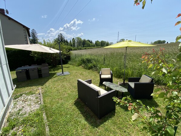 Garden - Gite lac de Vouglans (Pont-de-Poitte)