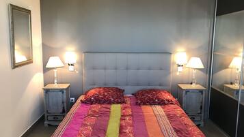 2 camere, ferro/asse da stiro, Wi-Fi gratuito, lenzuola