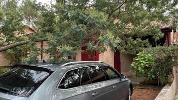 Enceinte de lâhĂ©bergement