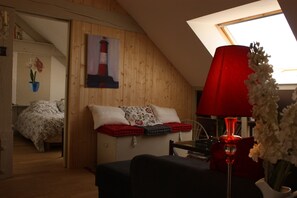 1 bedroom, iron/ironing board, WiFi