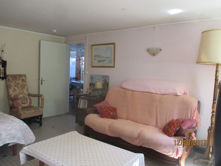 Appart 2/5 Pers. Clair, Confortable, Jardin Privatif, Barbecue, Salon De Jardin. - Aureilhan