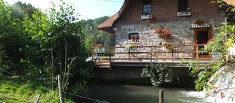 holiday cottage rental for 4 to 5 people