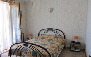 2 chambres, fer et planche à repasser, Wi-Fi gratuit