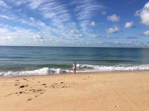 Magnificent 5 bedroom villa (10 beds) in Almancil, very close to the beaches