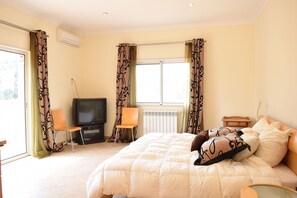 5 dormitorios, tabla de planchar con plancha, wifi y ropa de cama