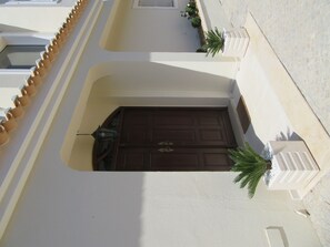 Exterior detail - Magnificent 5 bedroom villa (10 beds) in Almancil, very close to the beaches (Almancil)