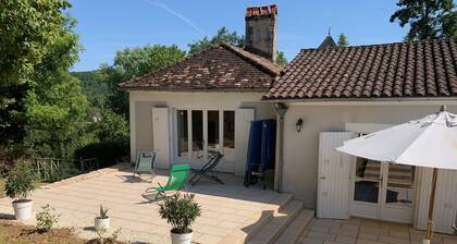 Dordogne Périgord restored house with private pool