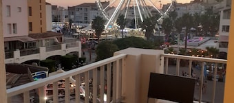Air-conditioned apartment of 43 m² with swimming pool in the residence 