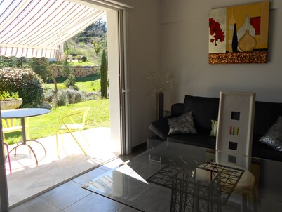 Beautiful duplex in detached house