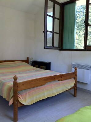 3 camere, ferro/asse da stiro, Wi-Fi