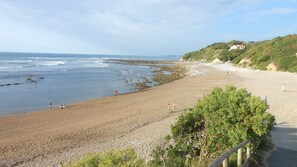 Platja a a prop 