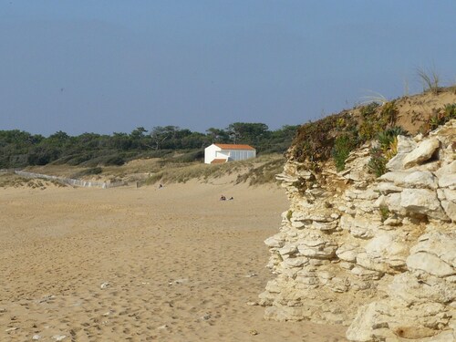 Maisonette near the center of JARD sur Mer