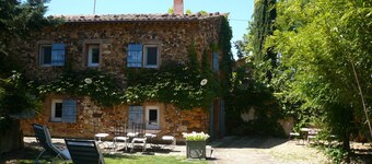 NÆR ROUSSILLON, LITT MAS RESTORERET